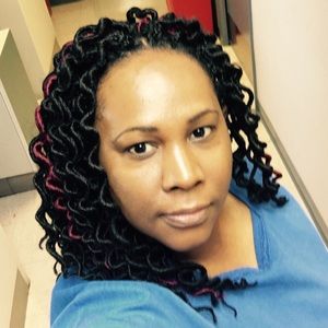 Meet your Posher, Edna